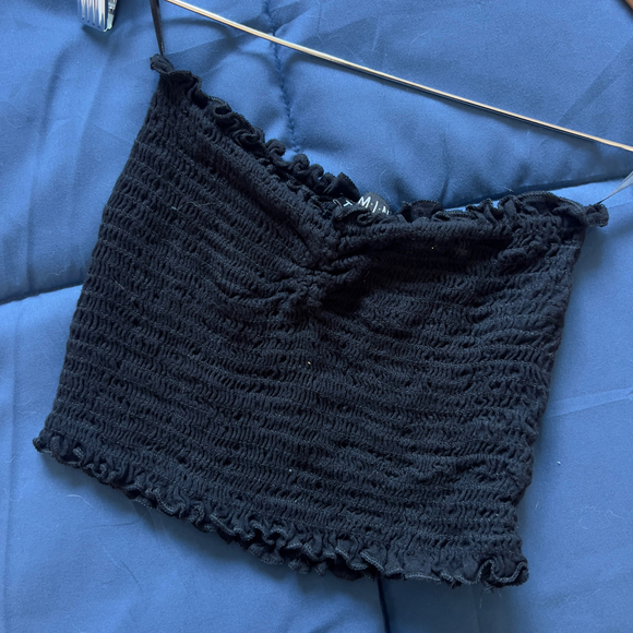 T.M.I.N.G. | Black Smocked Crop Top - Picture 1 of 6